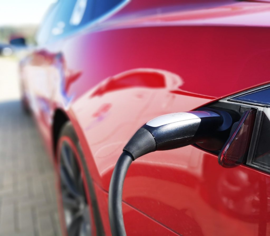 Tesla model S ładowanie bateria