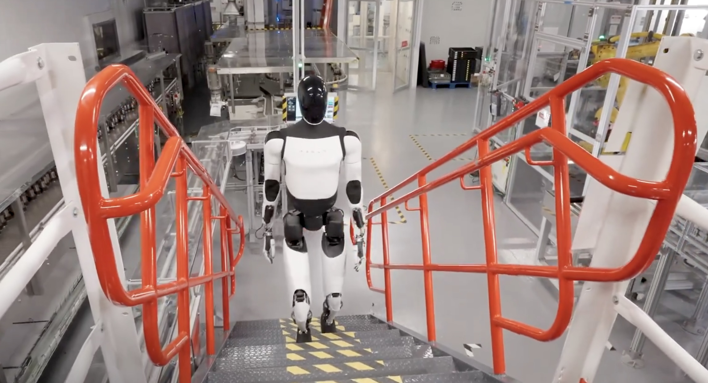 Tesla może zaoszczędzić 2,5 miliarda dolarów. Klucz do sukcesu? Roboty Optimus. Morgan Stanley ujawnia szokujące liczby!